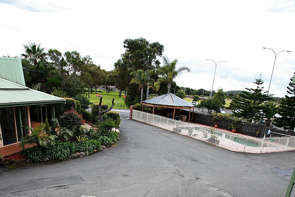Golf Place Inn Wollongong Primbee Экстерьер фото